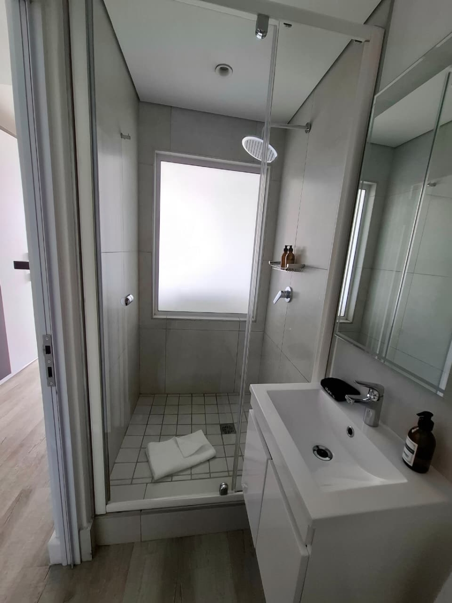 1 Bedroom Property for Sale in Woodstock Western Cape